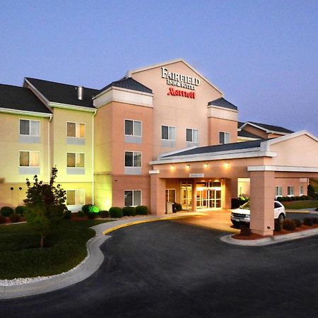 Fairfield Inn & Suites Wytheville Bagian luar foto