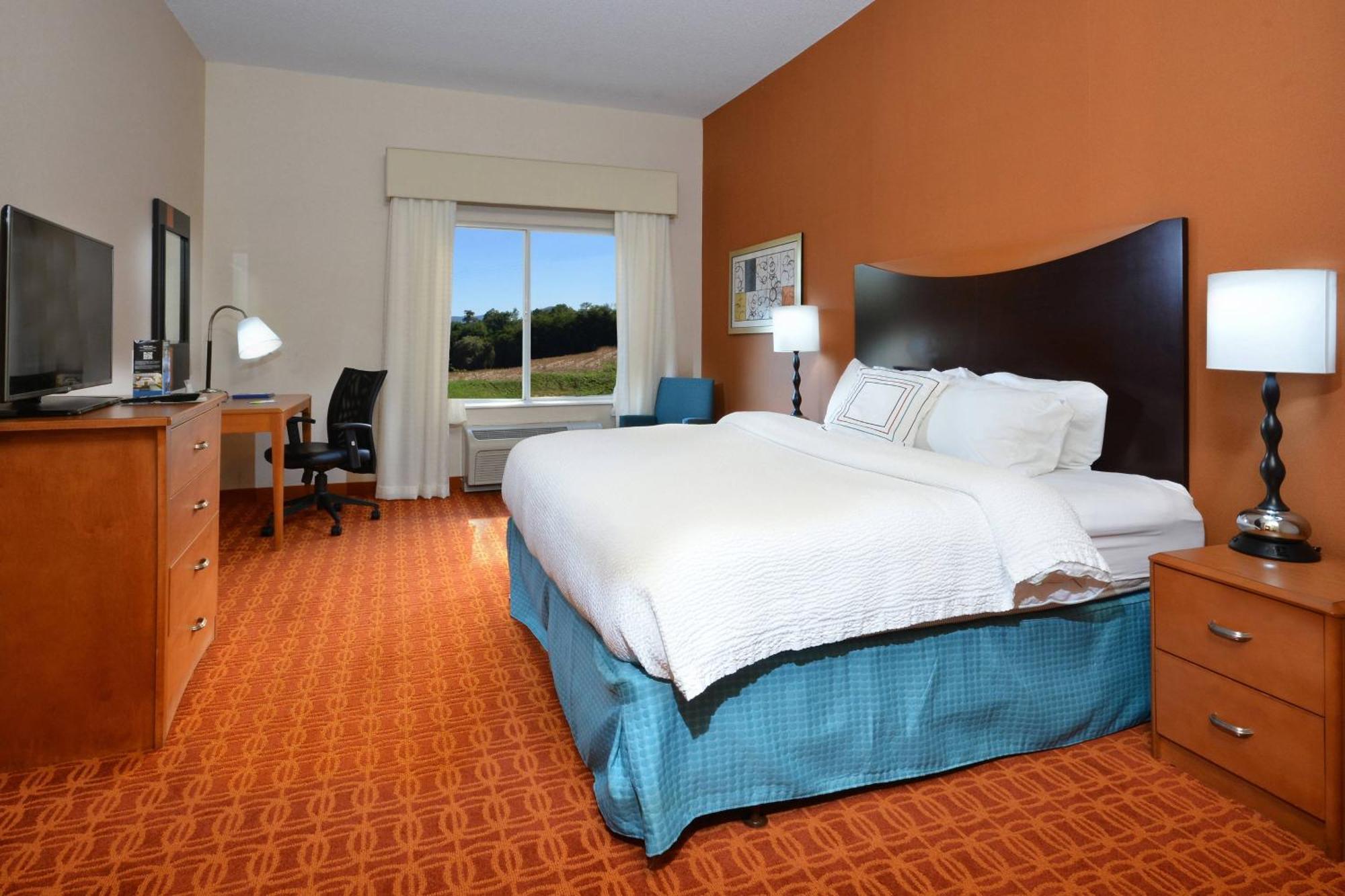 Fairfield Inn & Suites Wytheville Bagian luar foto