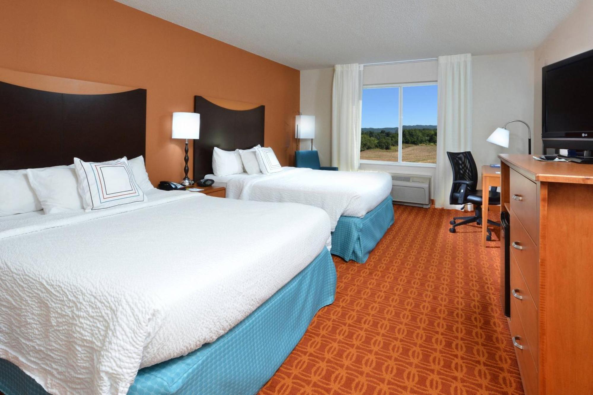 Fairfield Inn & Suites Wytheville Bagian luar foto
