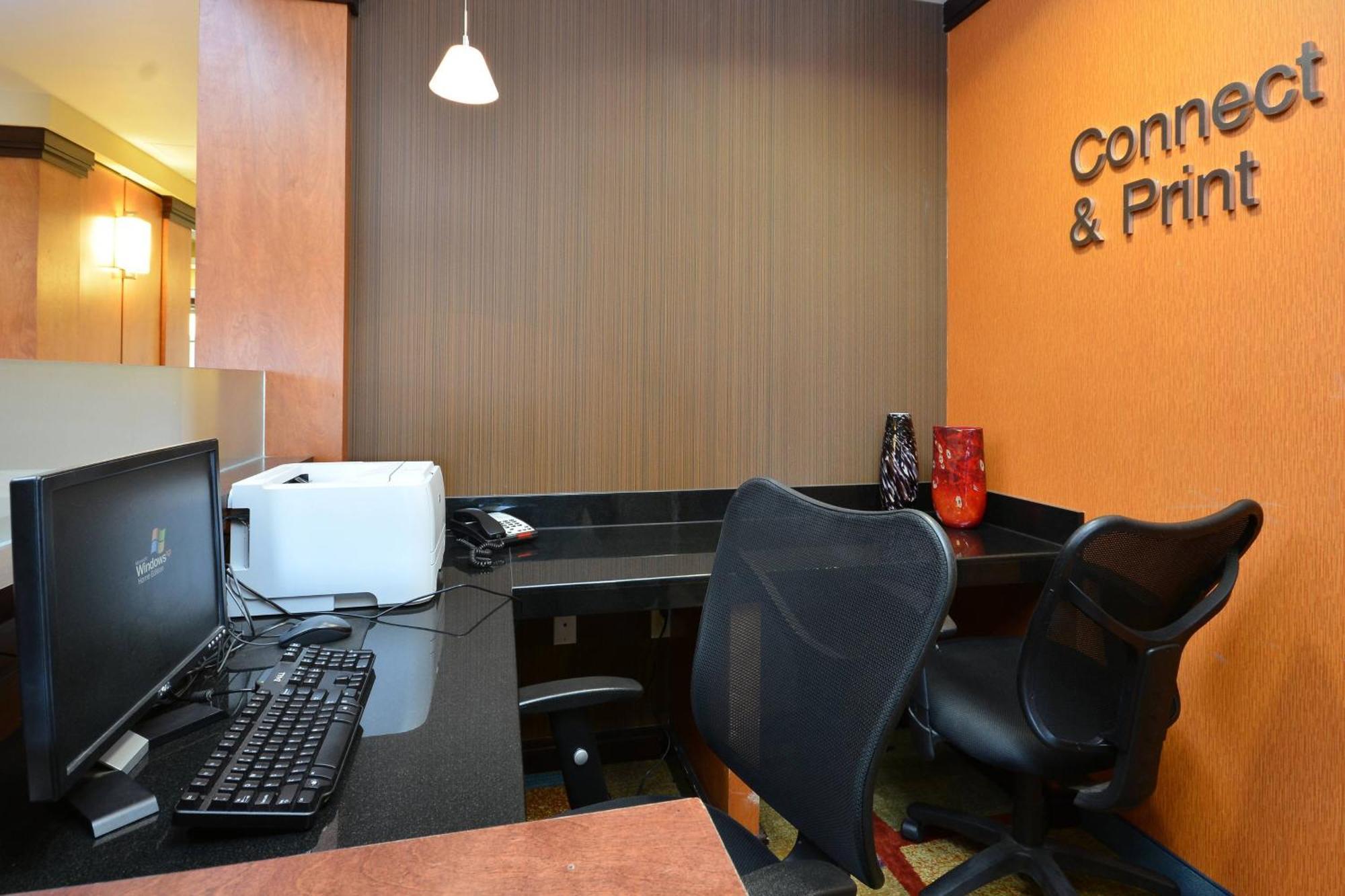 Fairfield Inn & Suites Wytheville Bagian luar foto