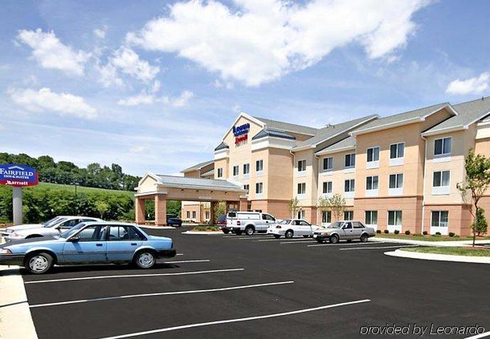 Fairfield Inn & Suites Wytheville Bagian luar foto